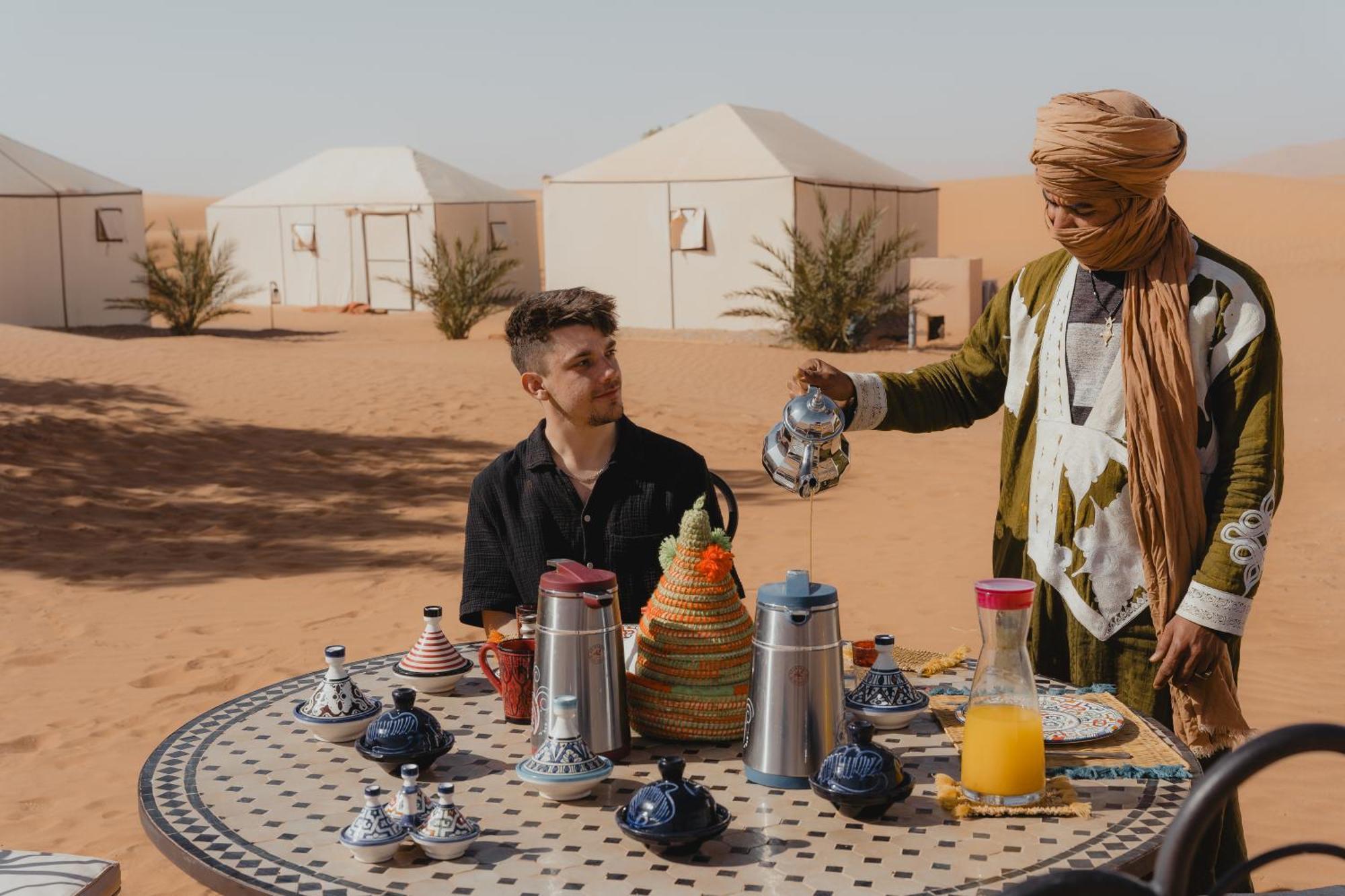 Royal Luxury Camp Hotel Merzouga Buitenkant foto
